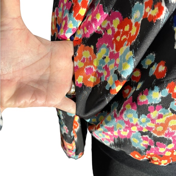Jason Wu black bomber jacket with floral print. Size M. Pockets. Lined. - Picture 9 of 16